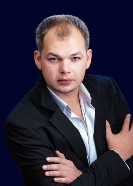 Алексей Брянцев